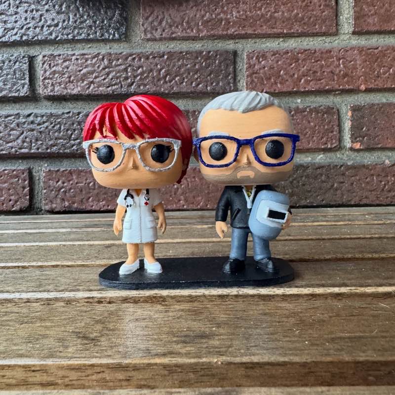 Figura estilo cabezón 2 personas, foto 6 de 6